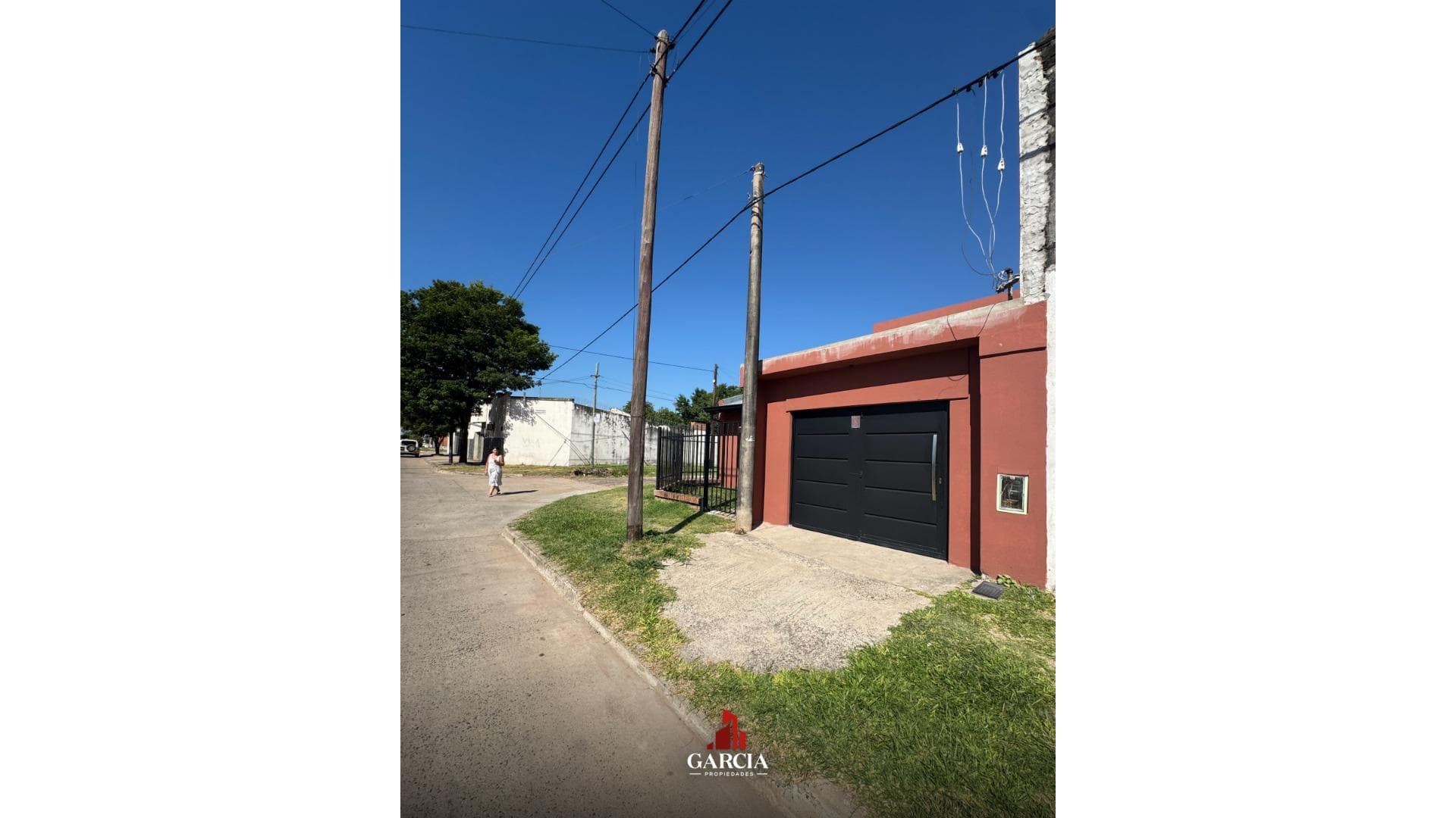 VENDE CASA SOBRE ESQUINA - foto 2