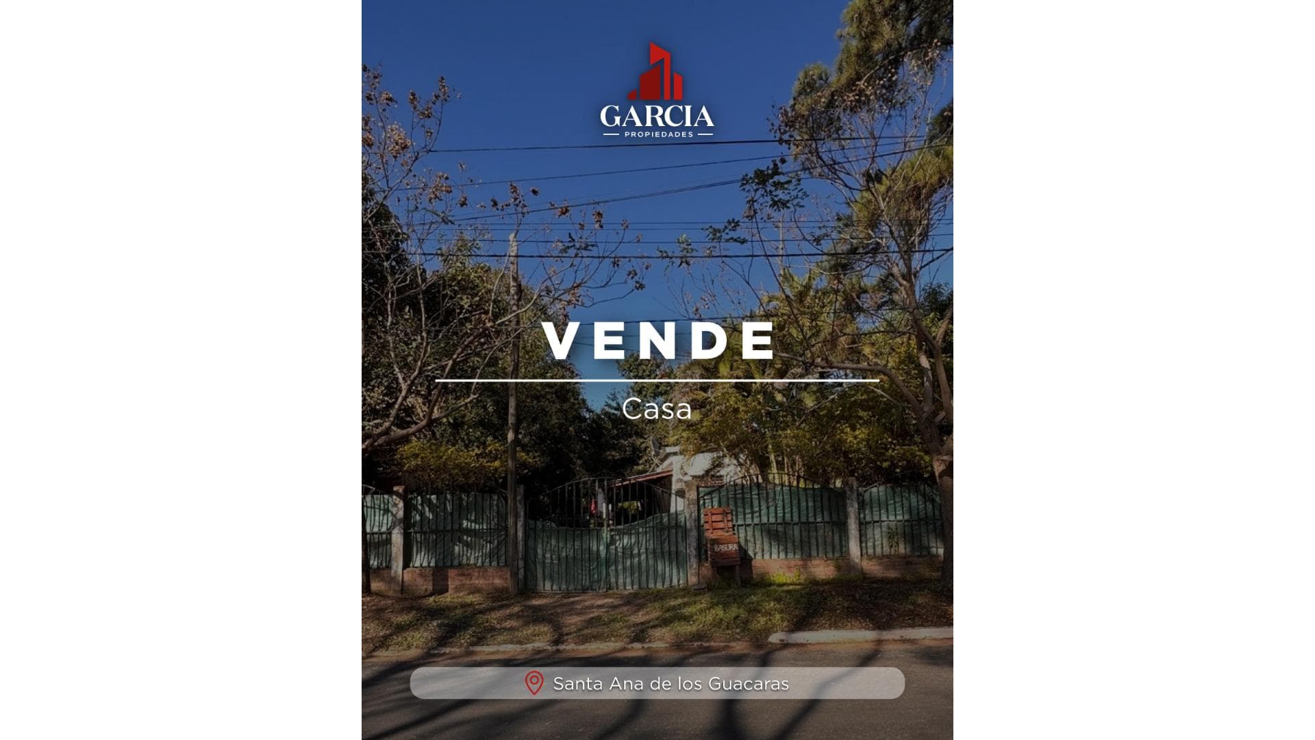 VENDE CASA FRENTE A PLAZA PRINCIPAL DE SANTA ANA