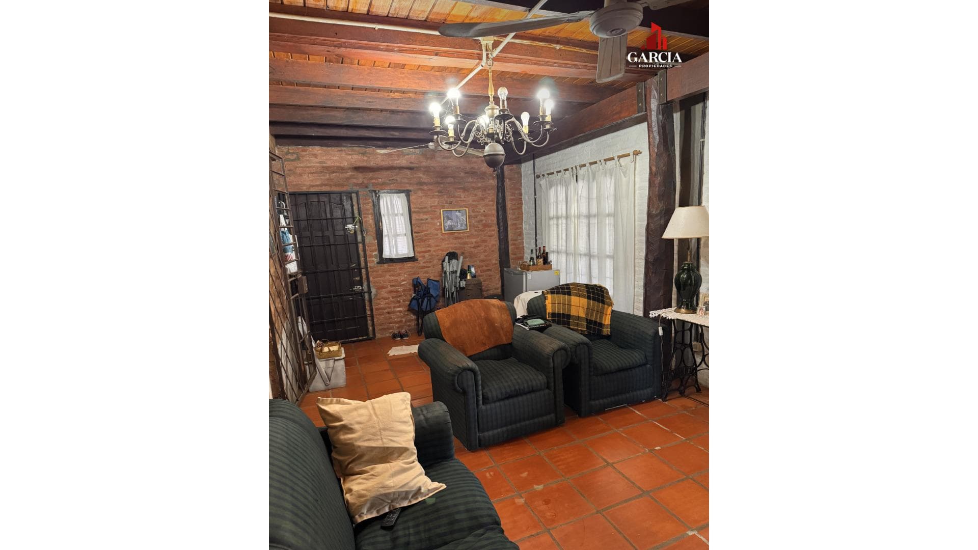 VENDE CASA CON QUINCHO Y PILETA - foto 2