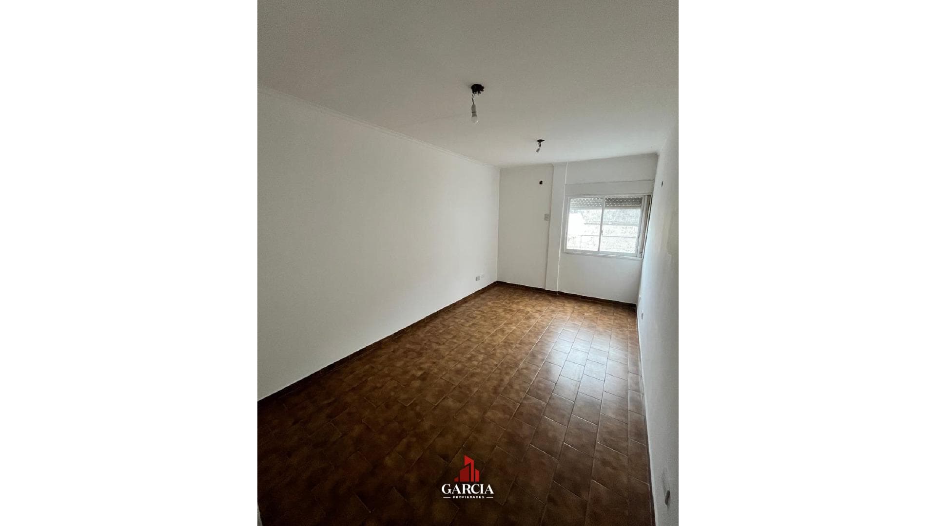 ALQUILA Departamento 1 dormitorio - foto 2